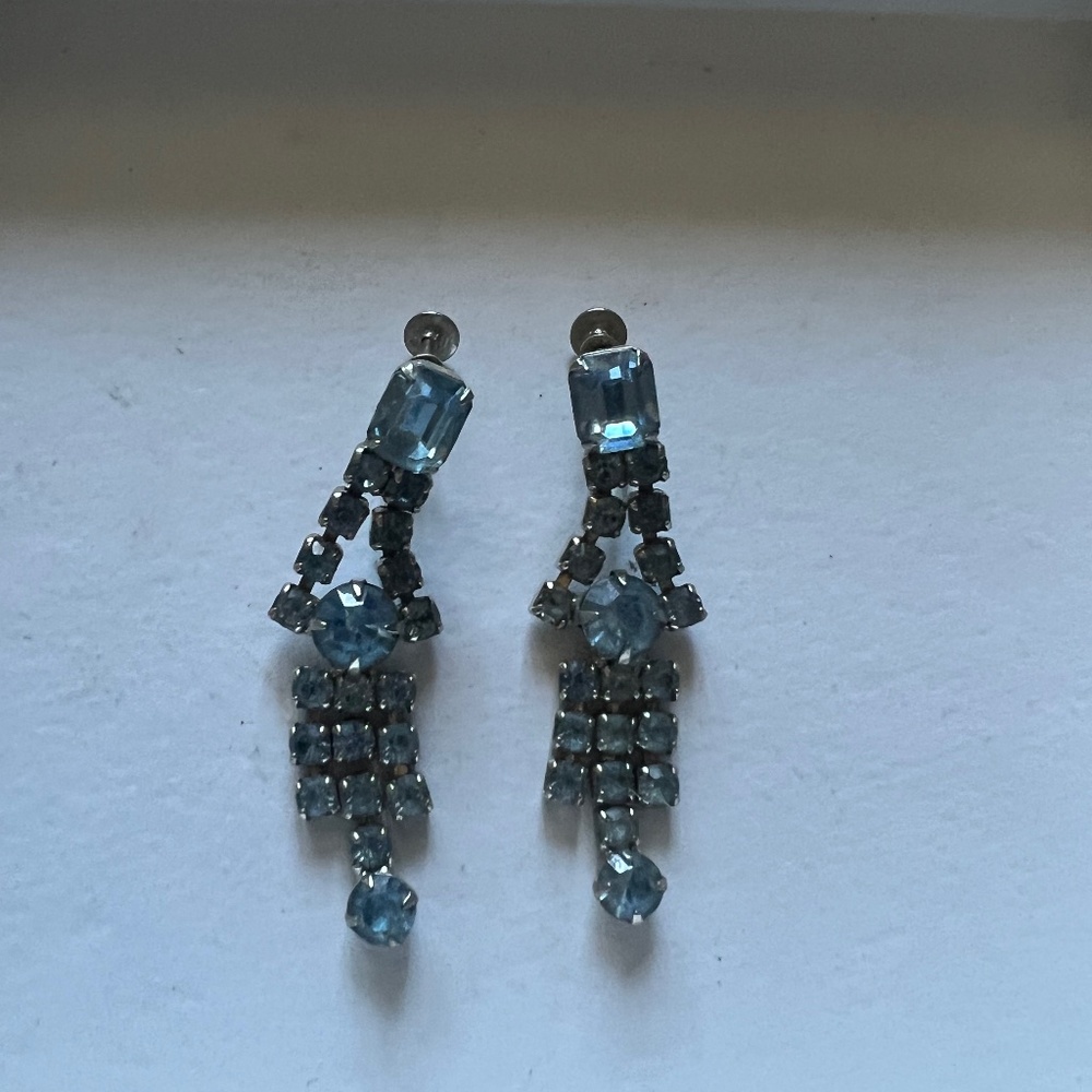 Blue clip on costume jewelry earrings (pinup/retro/glam)